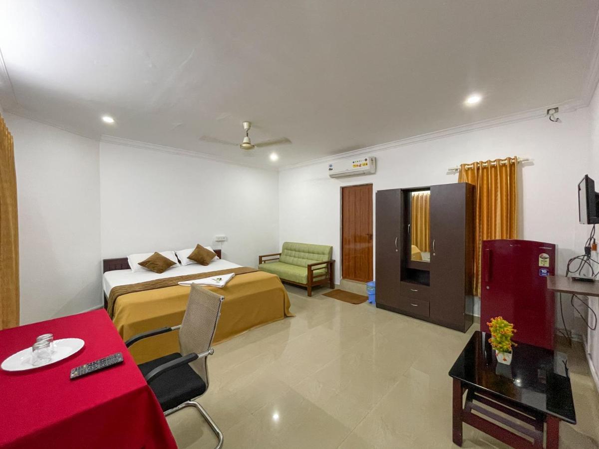 Awa Residency Hotel Kochi Exterior photo